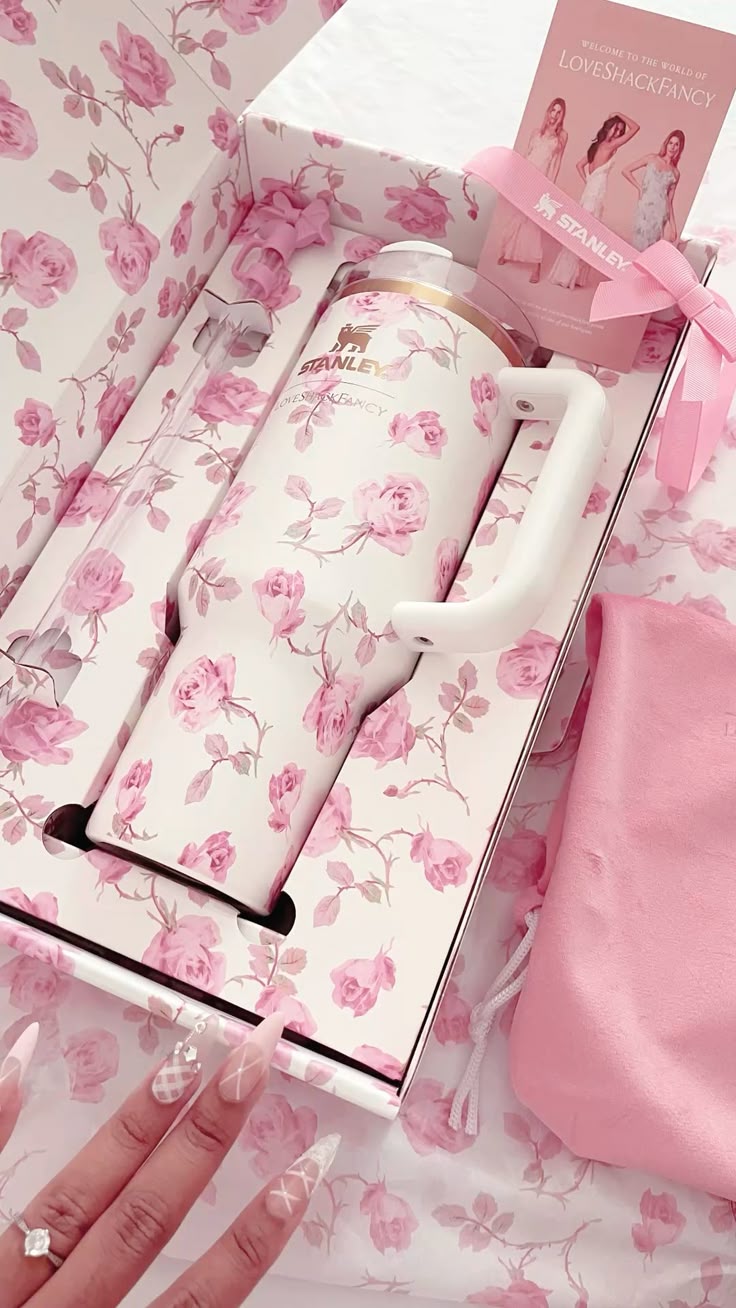 The Stanley X LoveShackFancy |40 oz| Ribbon Rosa(Imported Premium Quality GiftBox dust bag included)