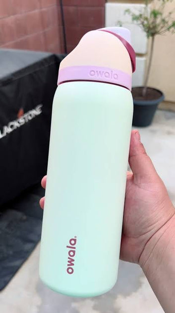 Owala FreeSip® | 32 Oz | Coastal Mist ( Limited Edition)