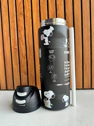 Owala FreeSip® | 24 Oz | Snoopy