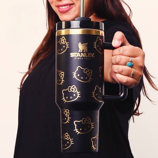 Stanley Hello Kitty 40 oz Quencher