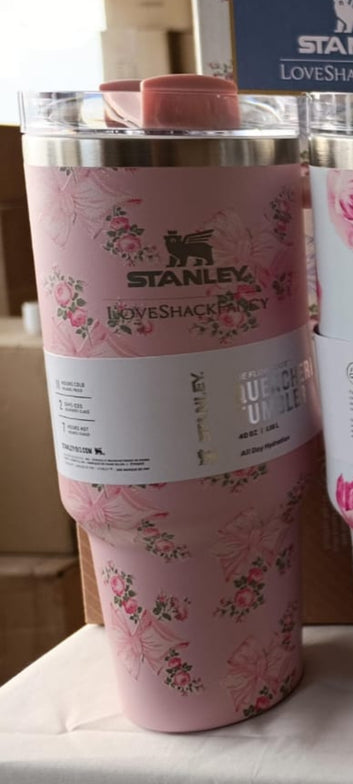 Stanley Quencher H2.0 FlowState™ Tumbler |40 oz|LoveShackFancy