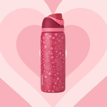 Owala Free Sip | 24oz | Love Letter x UO ( Limited Edition)