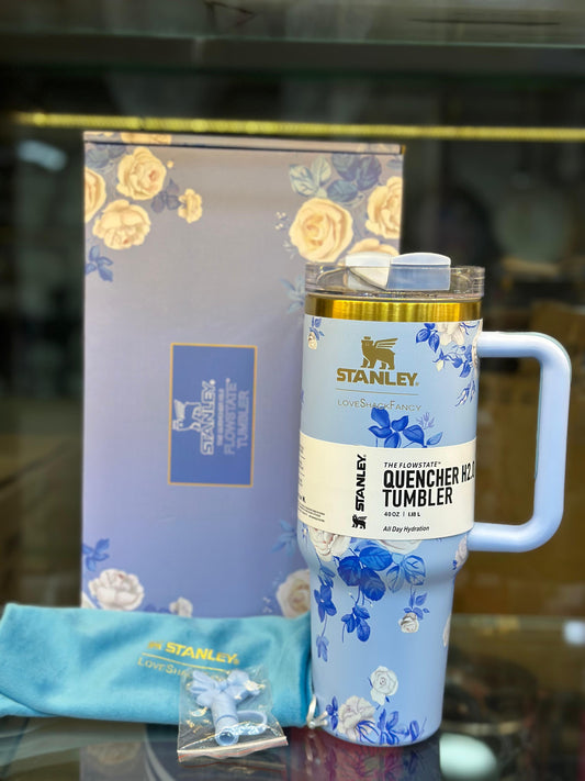Stanley loveShack Fancy 40oz with blue pouch and stopper