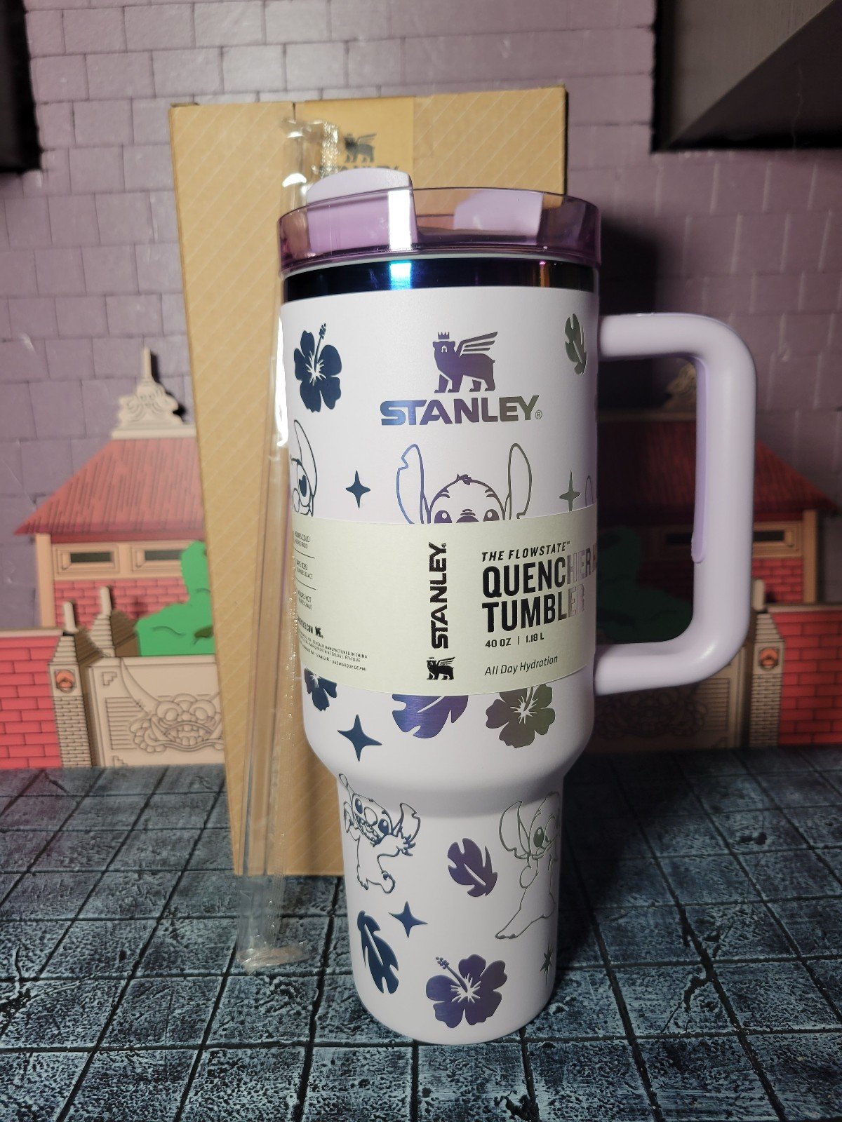 Stanley Quencher H2.0 FlowState™ Tumbler |40oz| Stitch White(Premium Quality)