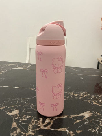 Owala FreeSip | 24 Oz | Hello Kitty